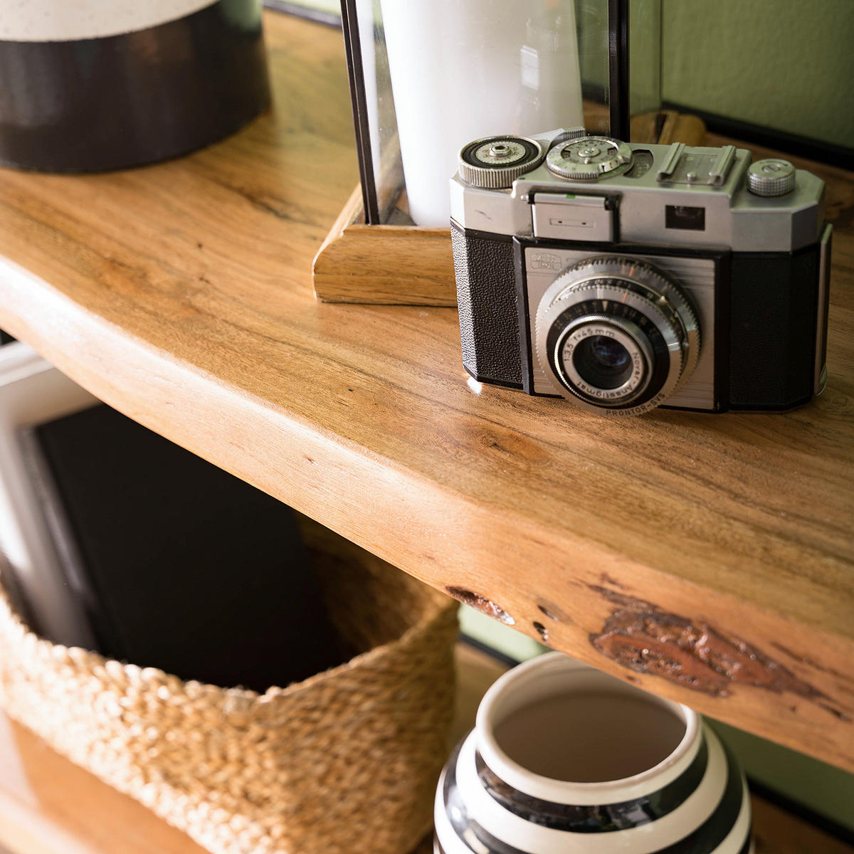 WANDBOARD - Akazie massiv - Akaziefarben, Holz (60/3.5/26cm) - home24