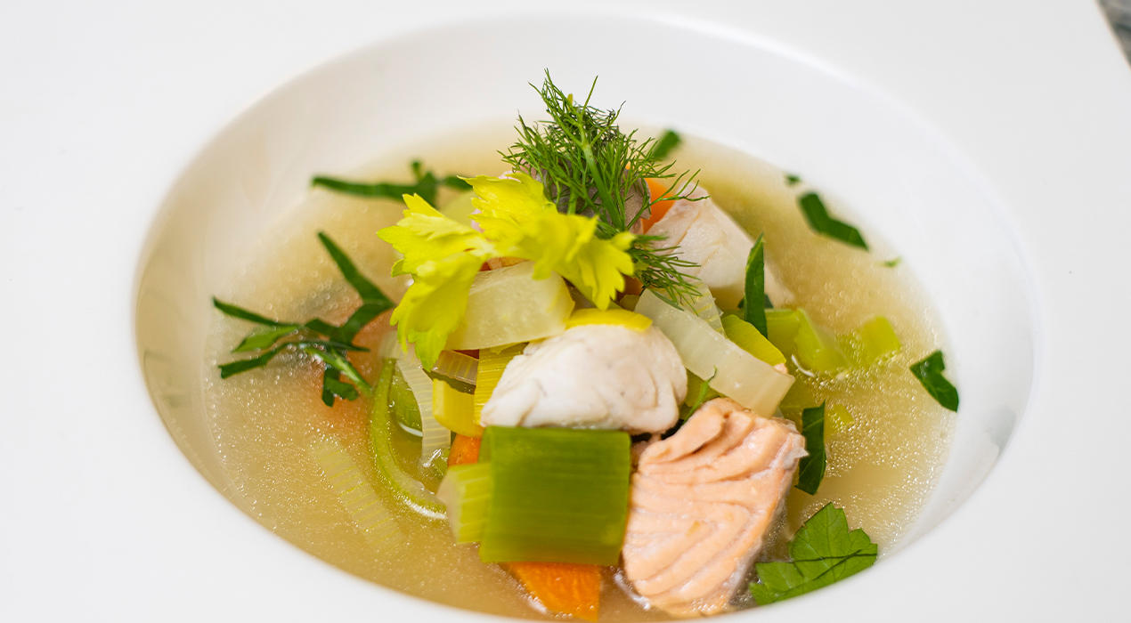 XXXLecker-Fischsuppe-mit-buntem-Gemuese
