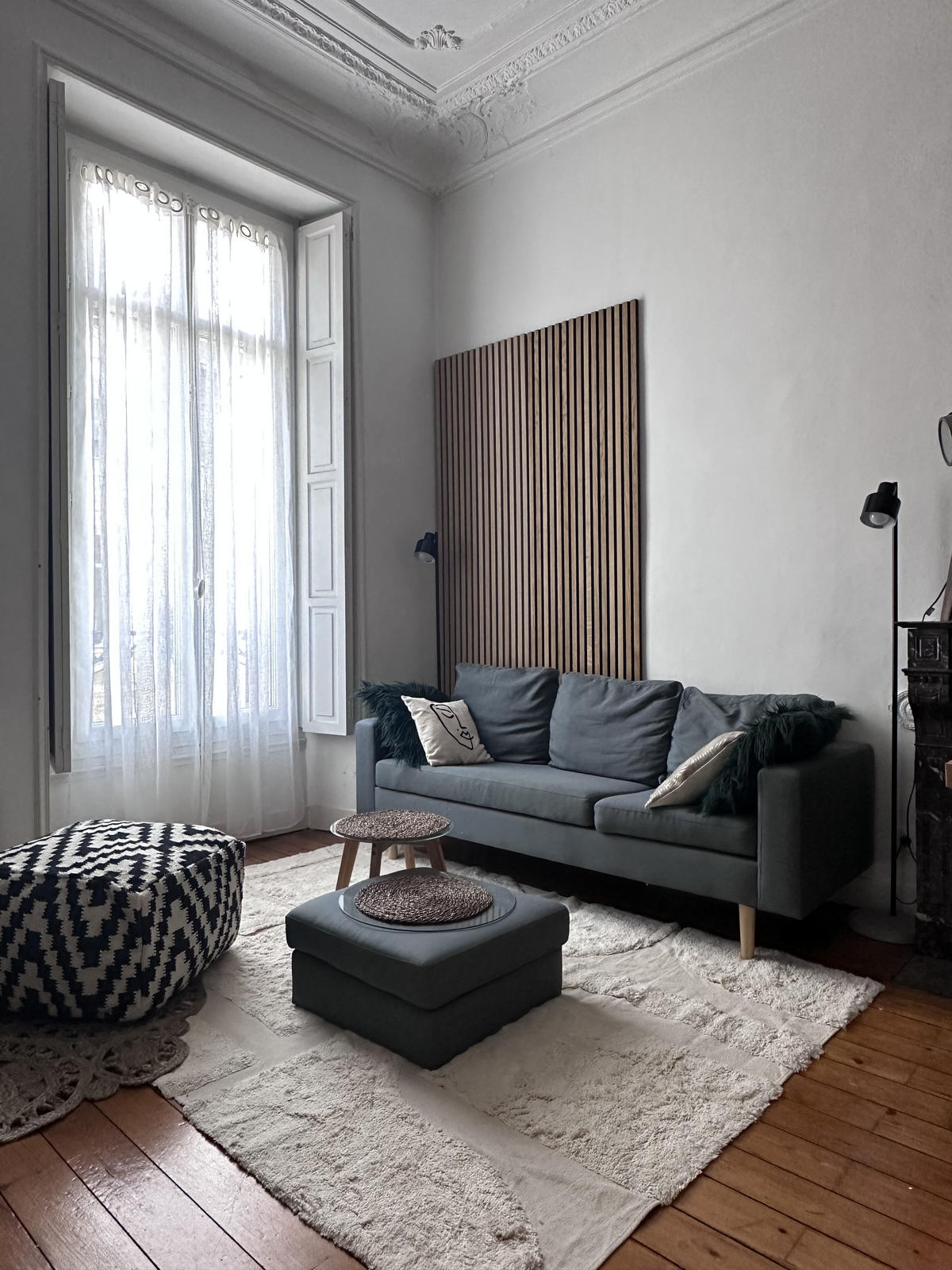 POUF Knidos 56/56/32 cm - negru, material textil (56/32/56cm) - Beliani
