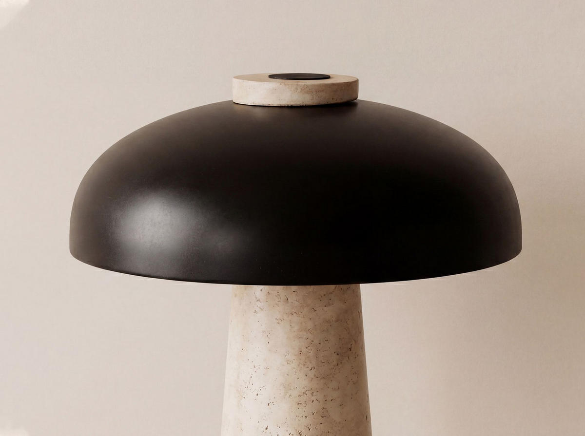 TISCHLEUCHTE aus schwarzem Stahl und Keramikmarmor Ø24/30 cm - Sahara, Keramik (24/24/30cm) - The Lumine