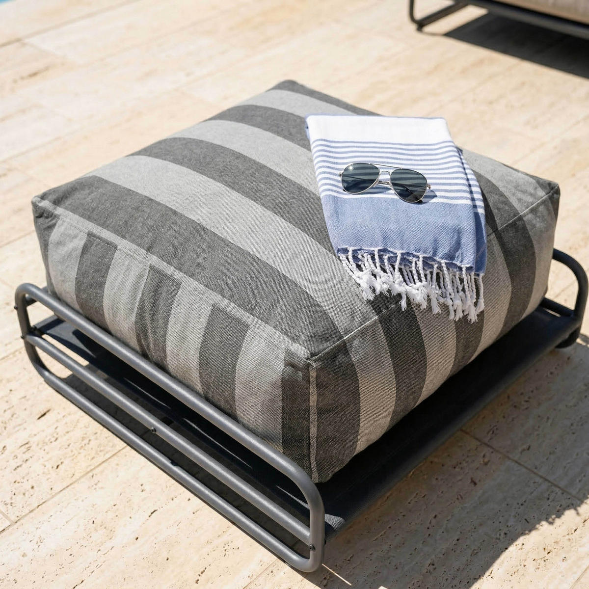 GARTENHOCKER, Grau - Grau, Textil (97/42/97cm) - Oviala
