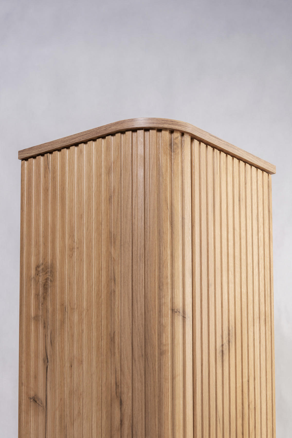 BADEZIMMERSCHRANK, Gold Craft Eiche, Schwarzer Griff, 35,5 x 139 x 31,5 cm - Eichefarben/Schwarz, Holzwerkstoff/Kunststoff (35.5/139/31.5cm) - 3XE LIVING