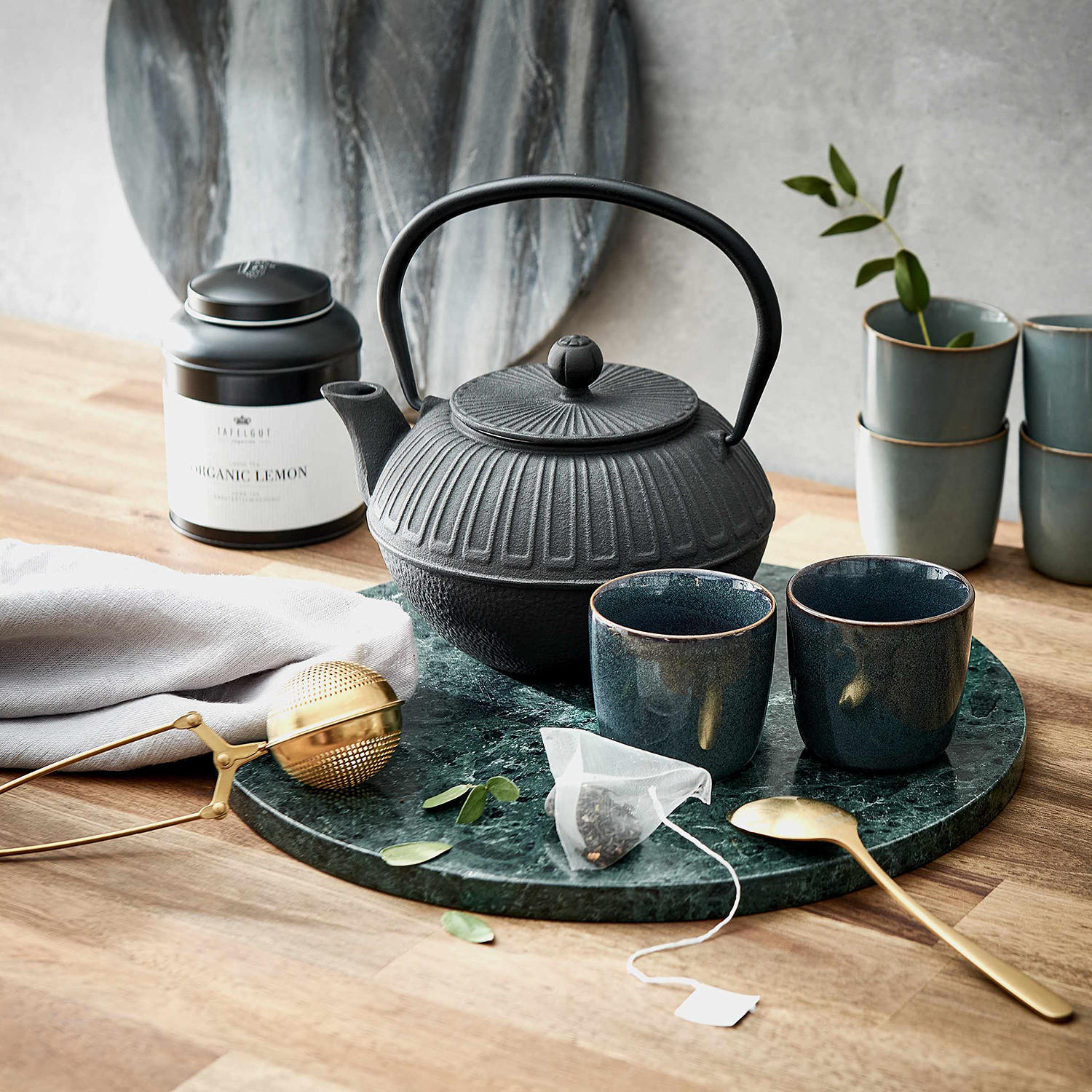TEEKANNE Ceremony - Grau, Metall (1.2L) - BUTLERS