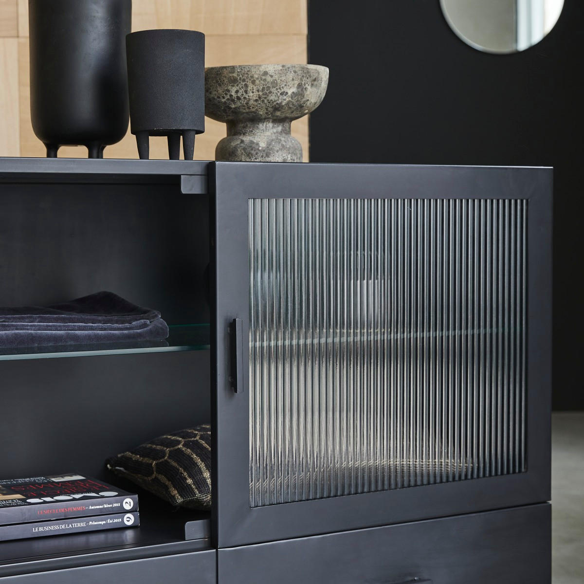 VITRINENSCHRANK Emil Schwarz aus Metall - Schwarz, Metall (120/90/42cm) - Tikamoon