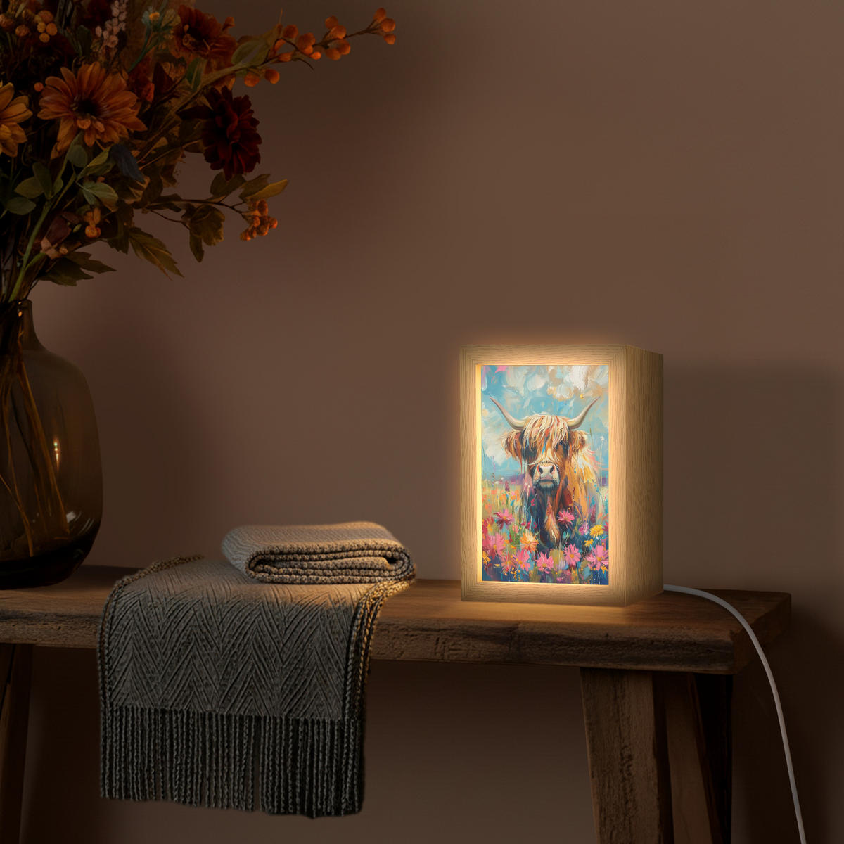 NÁSTĚNNÁ LAMPA Skotský horal - Příroda - Barevné - Květiny 15x20 cm - různobarevná, kompozitní dřevo (15/20/8cm) - OnlyWow