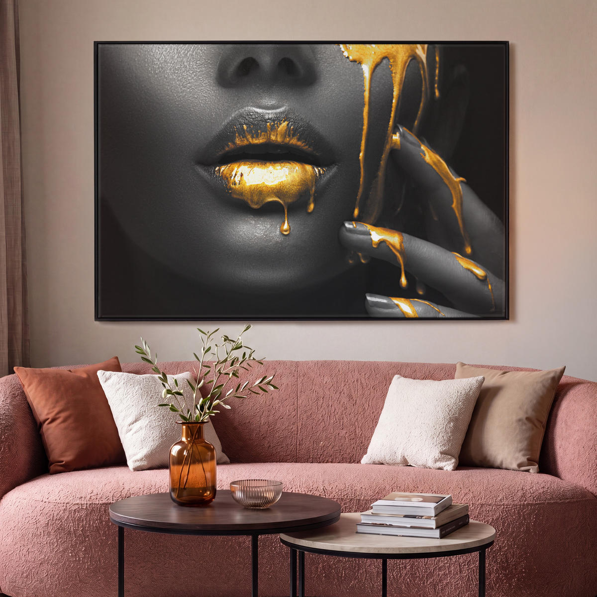 LEINWAND Bilder mit Rahmen - Frau - Schwarz - Gold - Gesicht - Lippen - 150x100 - Goldfarben, Textil (150/100cm) - MuchoWow