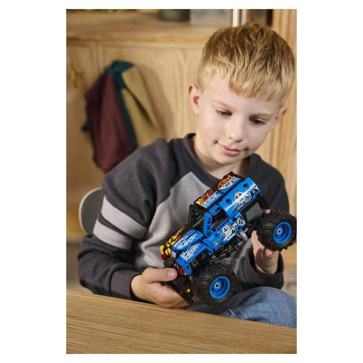 KLEMMBAUSTEINE Monster Jam Grave Digger - Technic Feuer und Eis - Rot, Kunststoff (19.1/7.2/26.2cm) - Lego