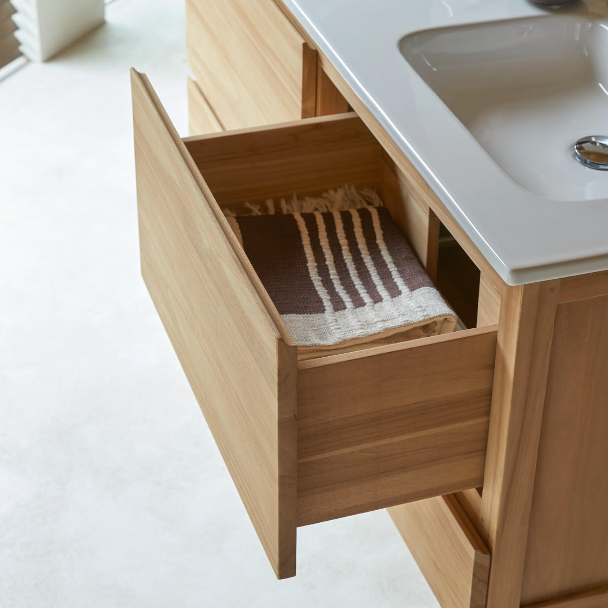 BADEZIMMERMÖBEL Edgar Natur aus Teak - Naturfarben, Holz (121/90/46cm) - Tikamoon