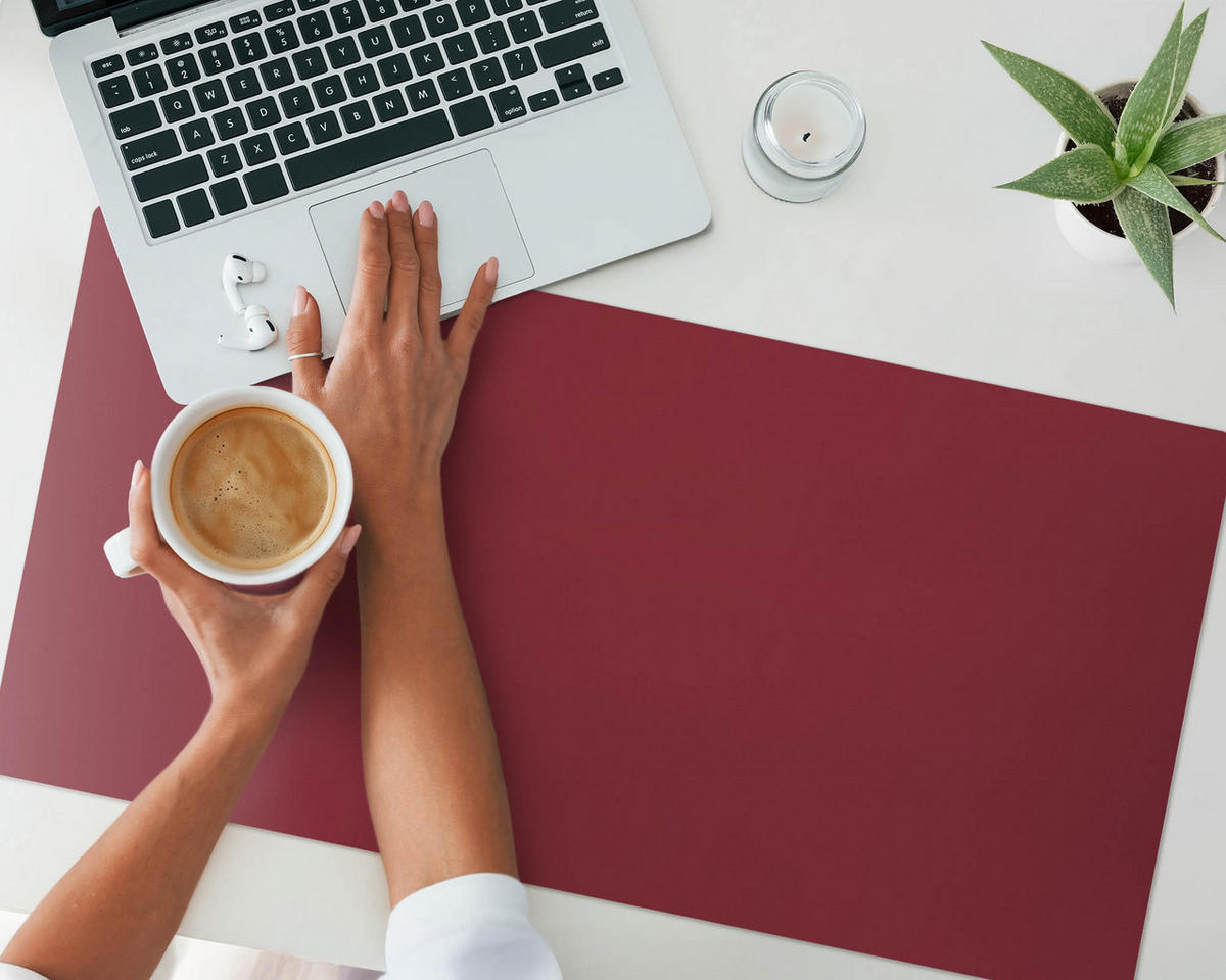 SCHREIBTISCHUNTERLAGE 90x45 cm Bordeaux - Weinrot, Kunststoff (1.6/90/45cm) - Wallfluent