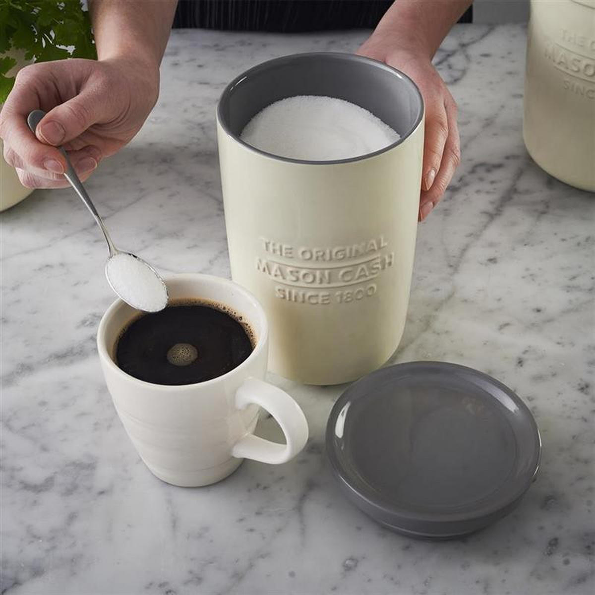 VORRATSBEHÄLTER aus Steingut, 1,1 l - Creme, Keramik (12/19.5/12cm) - Mason Cash