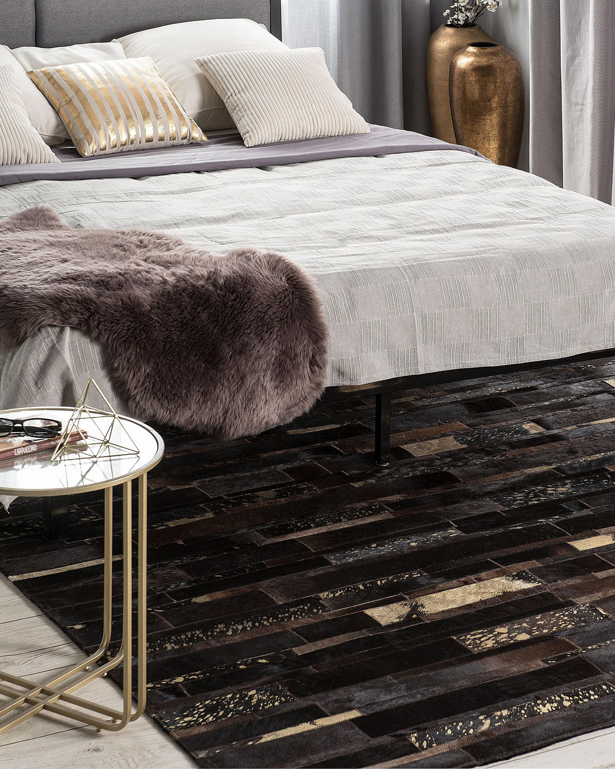 KURZFLOR-TEPPICH Artvin 200/200 cm - Braun, Fell (200/200cm) - Beliani