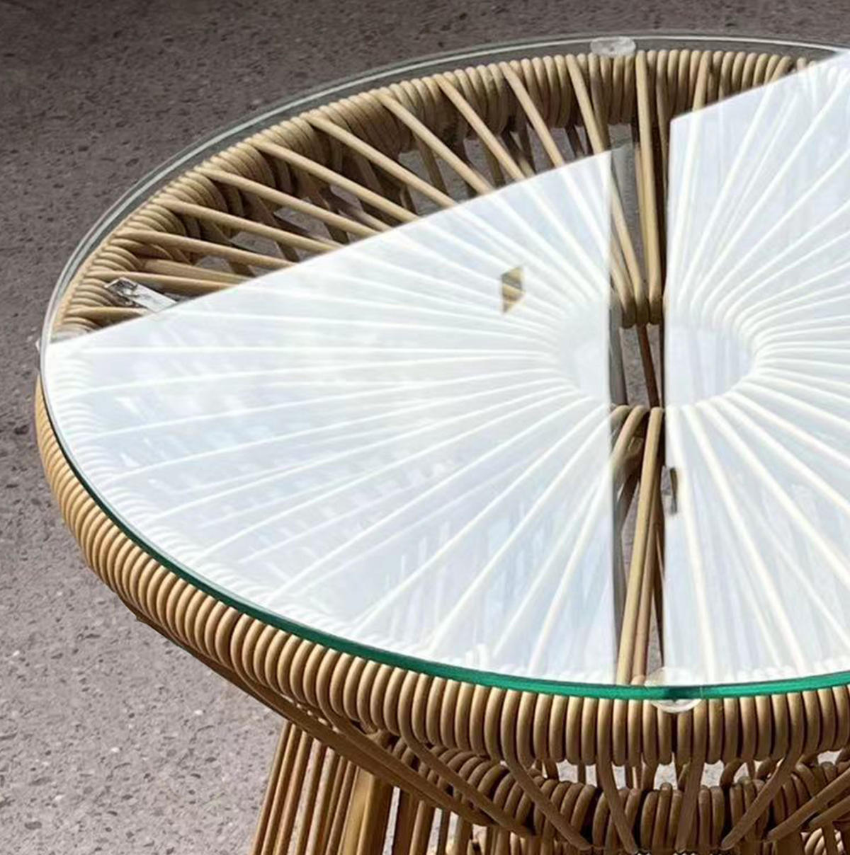 BEISTELLTISCH aus Rattan 40x40x42 cm Beige mit Glasplatte im Boho-Stil - Beige, Kunststoff (40/40/42cm) - Modfu