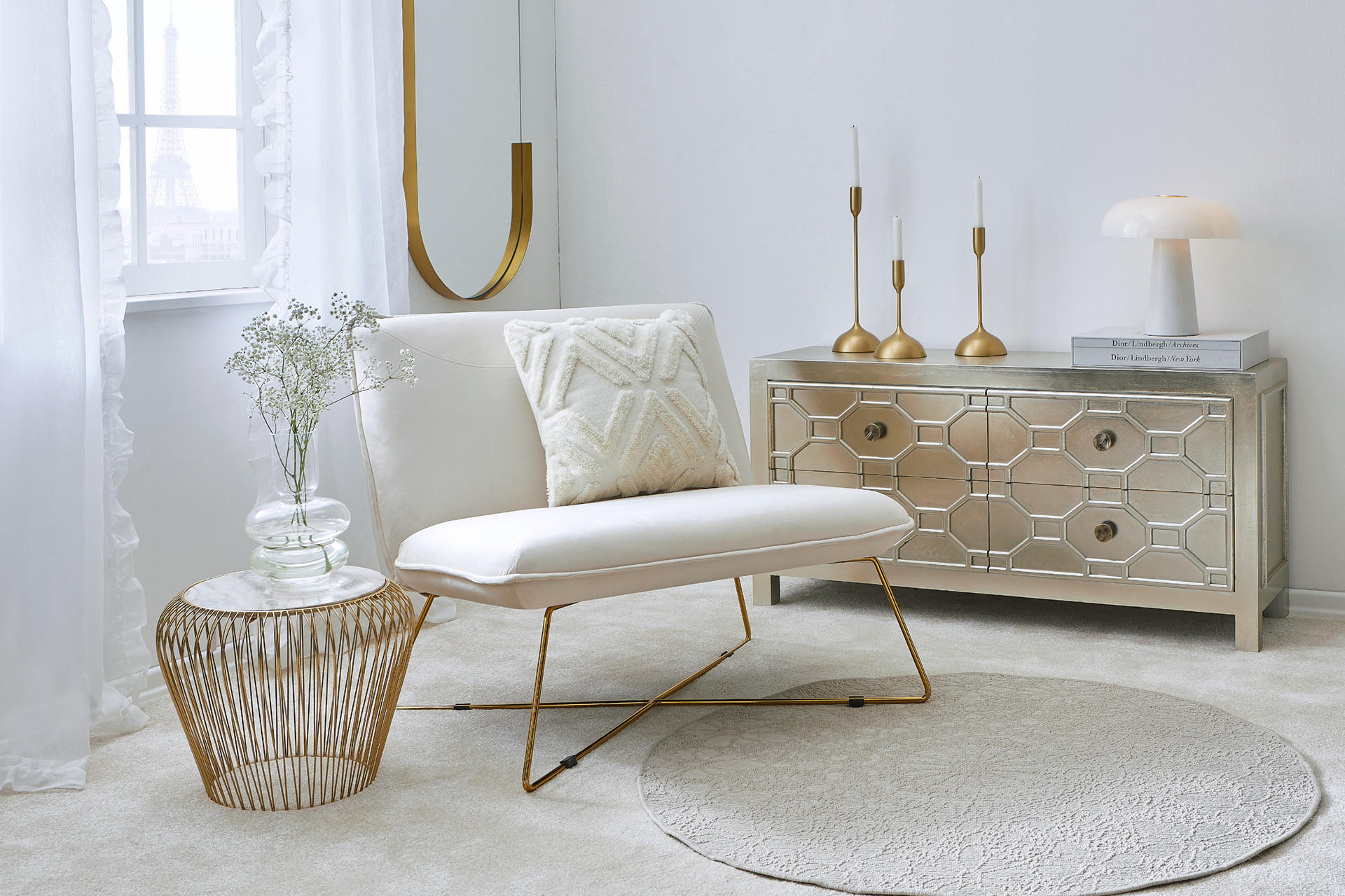 Beige Sitzbank