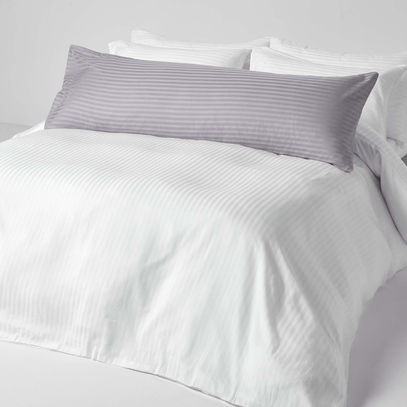 SEITENSCHLÄFERKISSENBEZUG Damast-Streifen, 48/136 cm - Grau, Textil (50/140cm) - Homescapes