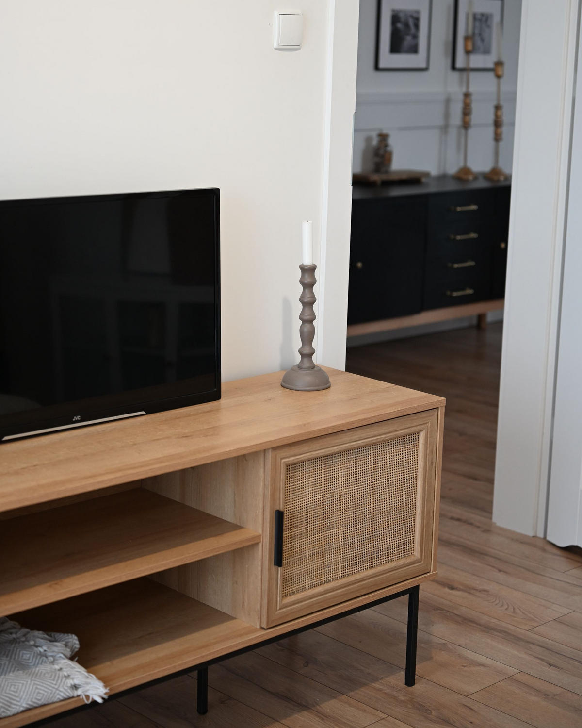 TV-MÖBEL Rattan Hellbraun Pasco - Schwarz/Braun, Holzwerkstoff (180/63/40cm) - Beliani