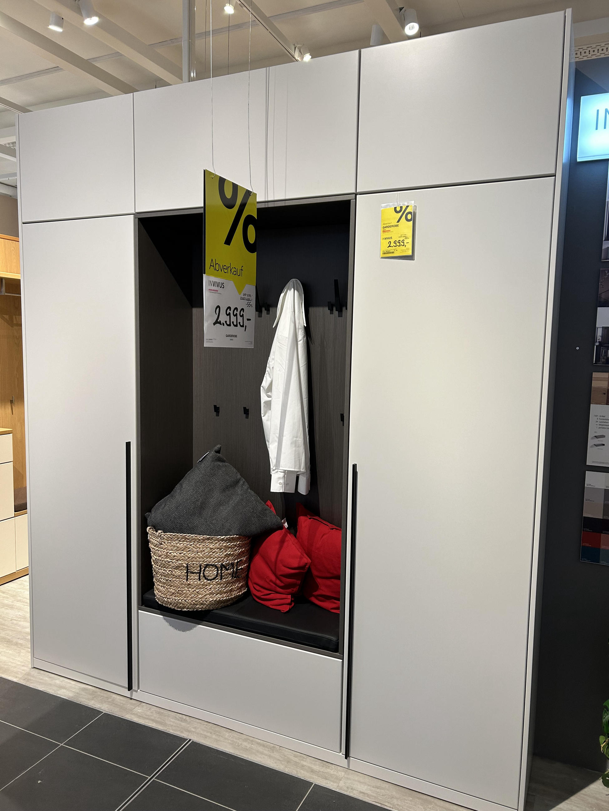 Garderobe Innova - Invivus