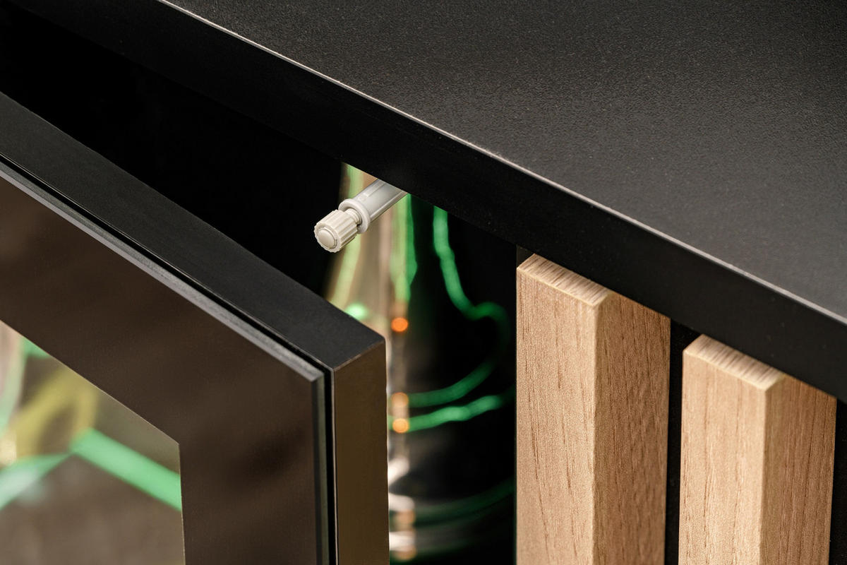 SIDEBOARD schwarz, Eiche Jackson 163 cm, Kommode mit Beleuchtung - Eichefarben/Schwarz, Glas/Holzwerkstoff (160/92/40cm) - Furn.Design