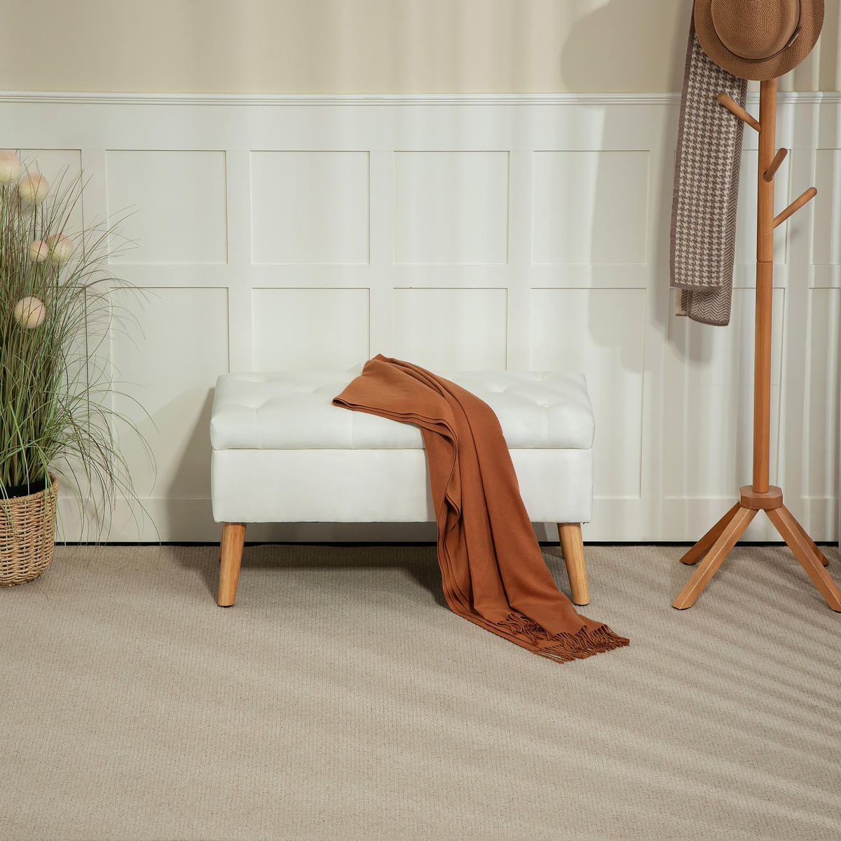 POLSTERBANK DE-07204 mit Stauraum, Samtoptik und Holzbeinen Weiß - Weiß, Holz/Textil (35/42/80cm) - ComfortXL