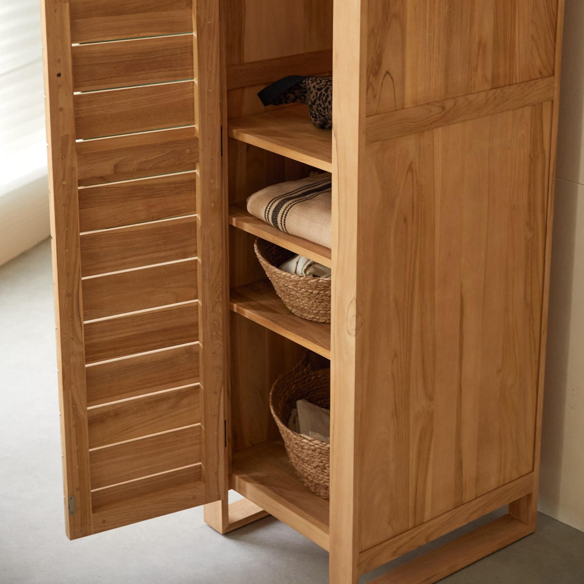 SCHRANK Minimalys Natur aus Teak - Naturfarben, Holz (50/180/55cm) - Tikamoon