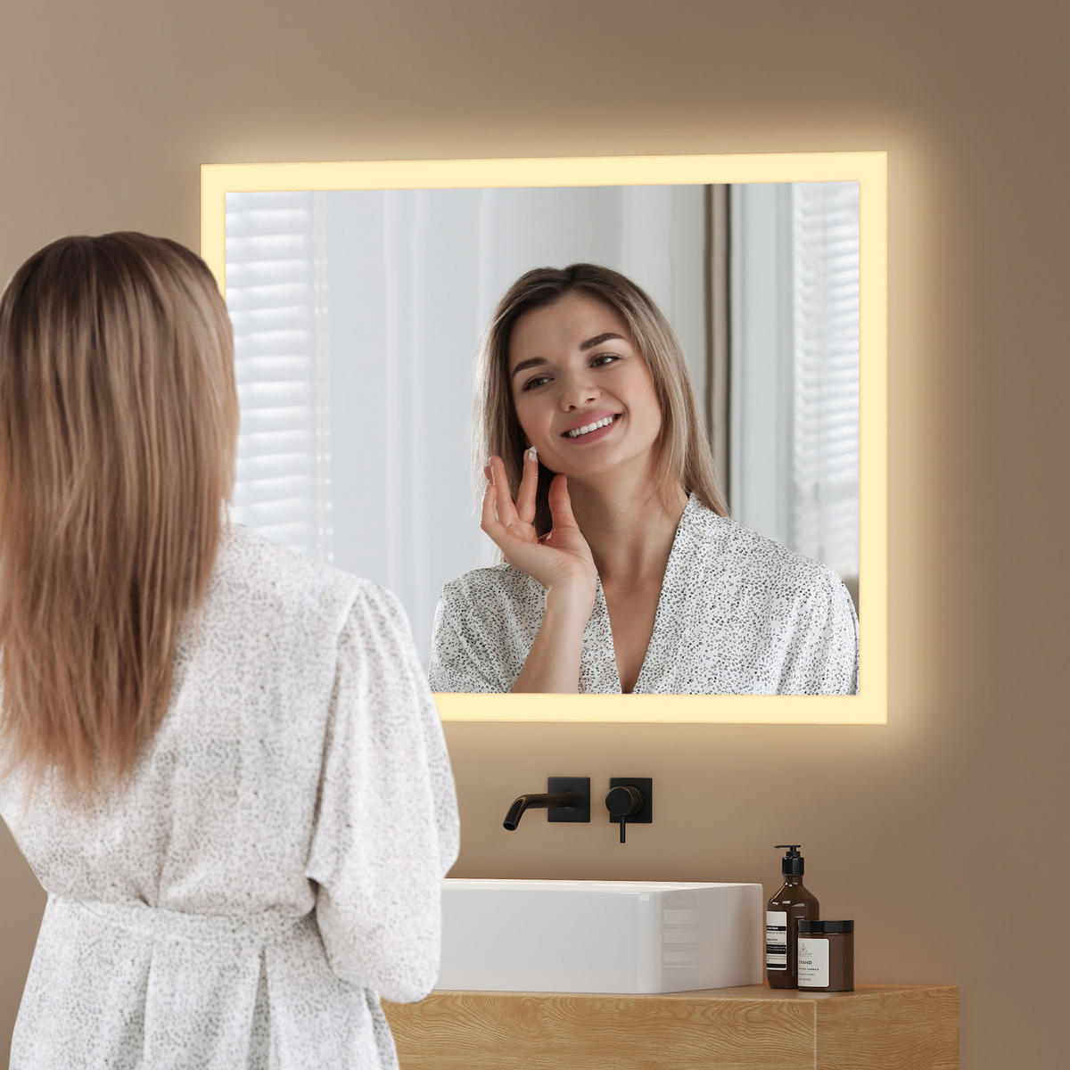 BADSPIEGEL mit Explosionsgeschützte Folie Beleuchtung 80/60/3,5 cm - Weiß, Glas (60/3.5/80cm) - EMKE