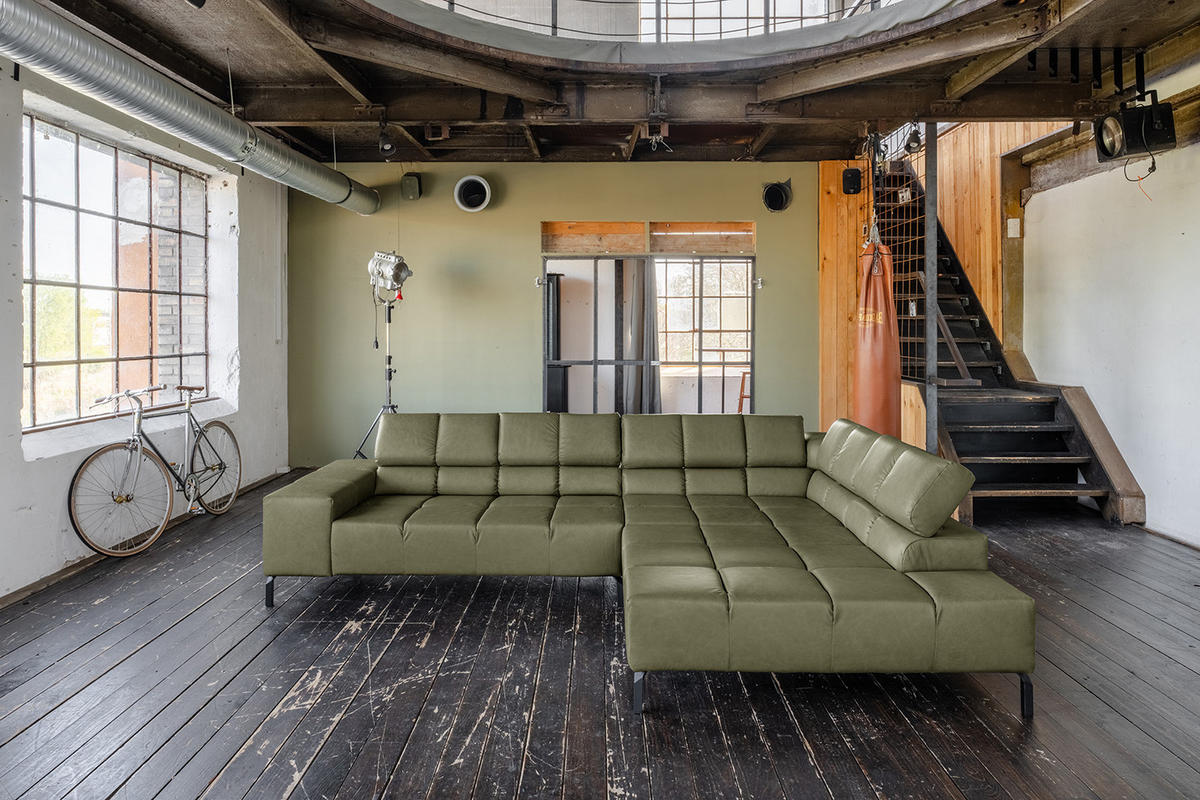 ECKSOFA NELSON Grün Leder Relaxfunktion - Schwarz/Olivgrün, Leder/Metall (321/216cm) - KAWOLA
