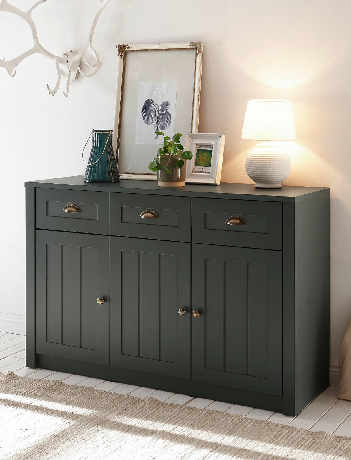 SIDEBOARD grün Landhaus 130 x 86 cm, Kommode mit viel Stauraum - Chromfarben/Schwarz, Holzwerkstoff/Kunststoff (130/86/43cm) - Furn.Design