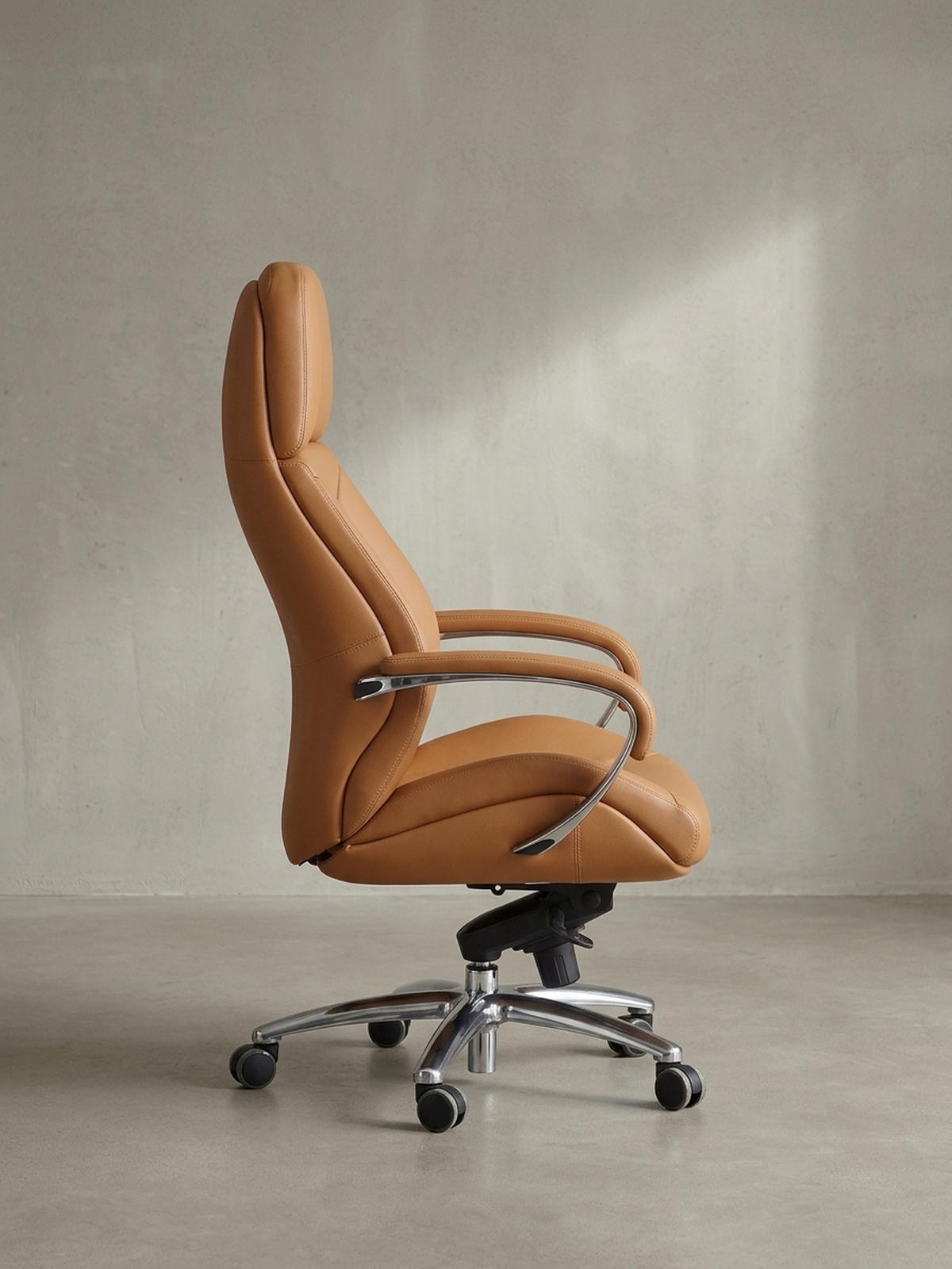 CHEFSESSEL Leder mit Multiblockwippmechanik bis 120 kg MIRON, Beige 67x67x137 cm - Beige/Silberfarben, Leder/Metall (67/137/67cm) - KADIMA DESIGN