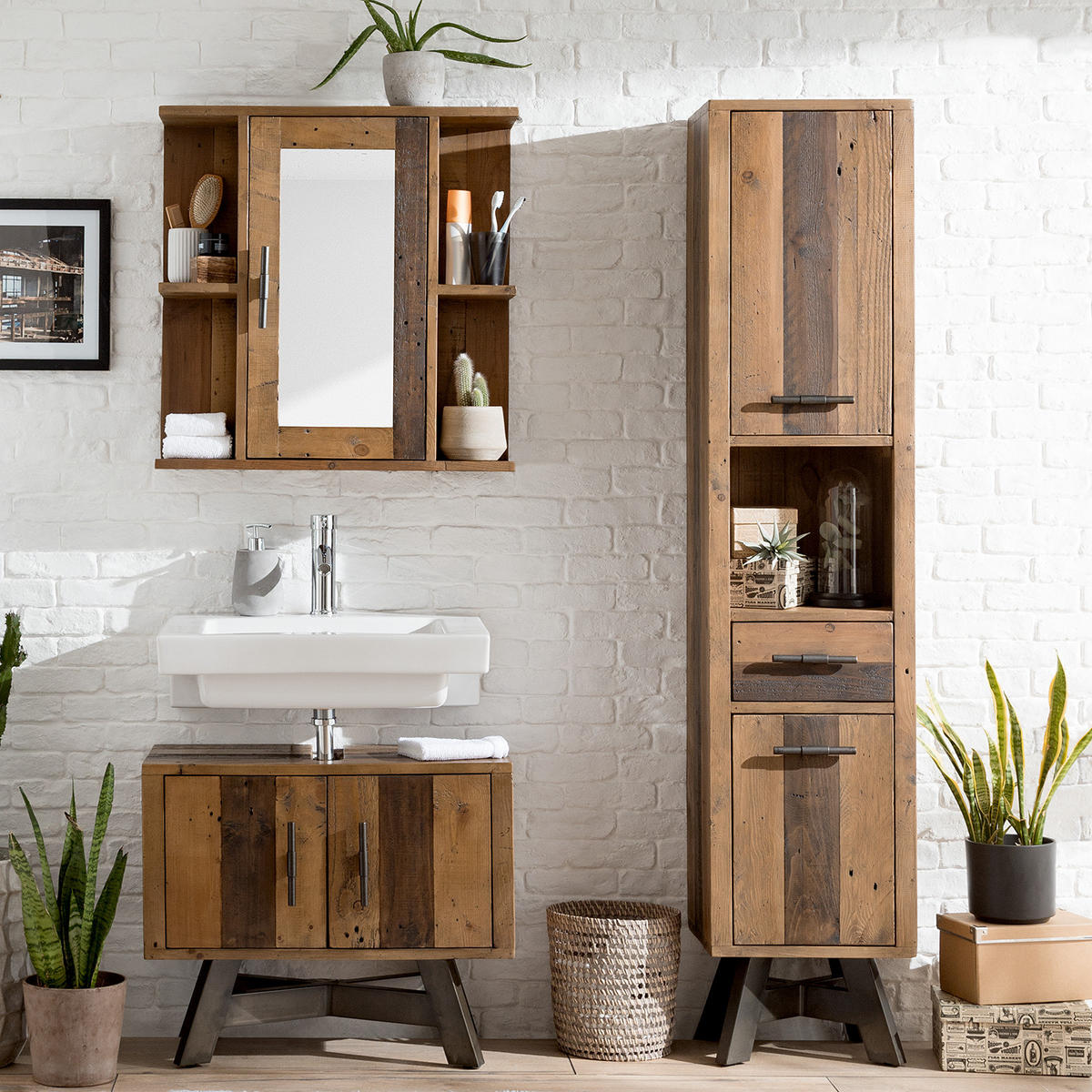 SPIEGELSCHRANK - Pinie massiv / Metall - Pinie / Schwarz - Braun, Holz/Metall (68/69/22cm) - home24