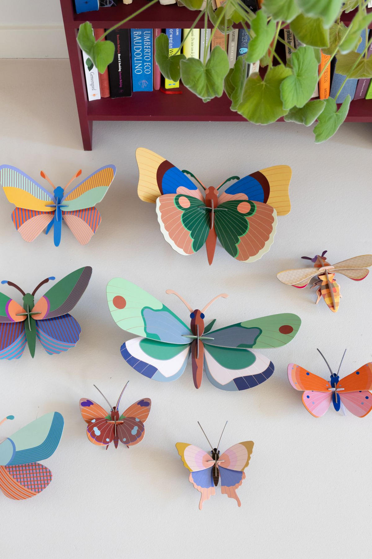 WANDDEKO Sanfte Flügelpracht 6/15 cm - Multicolor, Wellpappe (6/15/14cm) - KUNSTLOFT