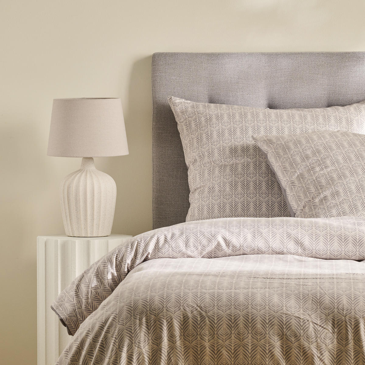 BETTWÄSCHE Ariess - Grau, Textil (200/220cm) - home&you