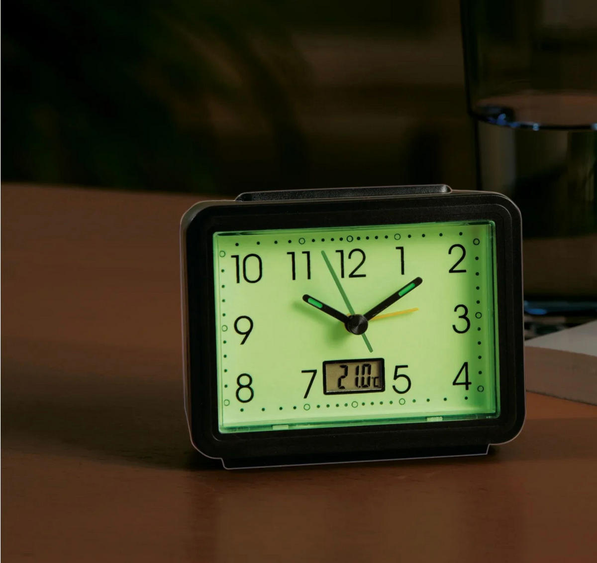 WECKER leuchtend, mit Temperaturanzeige, rechteckig, geräuschlos - Schwarz, Kunststoff (5.6/9.3/11.8cm) - Westfalia