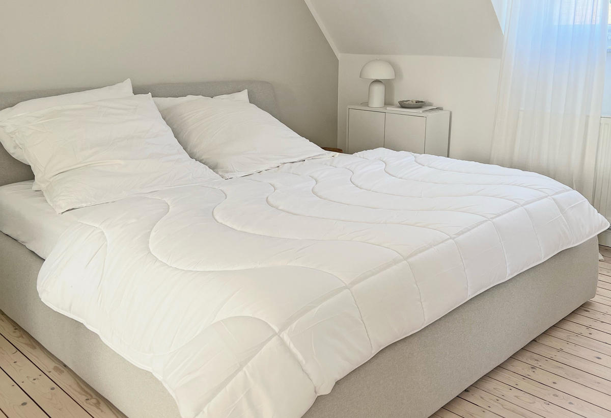 BETTDECKE, 135x200 cm, 100% Polyester, Weiß - Weiß, Textil (135/200cm) - Zollner