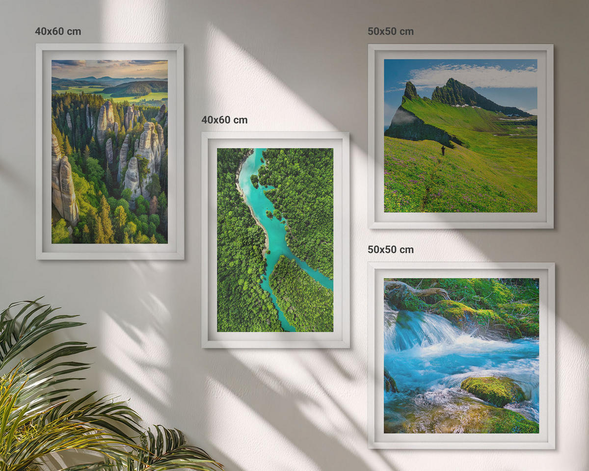 BILDER SET 4er Set - 50x50 cm & 40x60 cm Weißer Rahmen - Grüne Berge, Flussfelsen - Weiß, Kunststoff (50/50cm) - TULUP