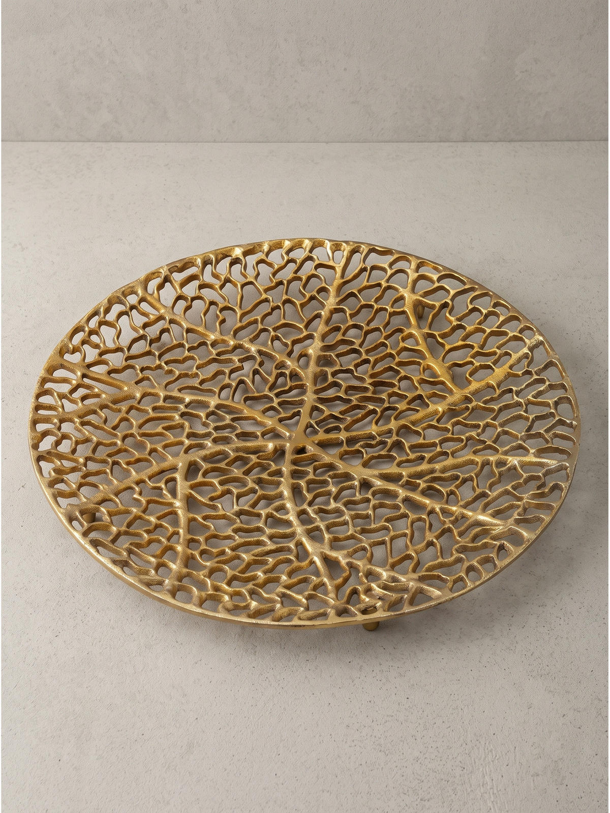 DEKOSCHALE ASTLUX, Aluminium, handgefertigt, Gold, Ø 44 x 4 cm - Goldfarben, Metall (44/4cm) - KADIMA DESIGN