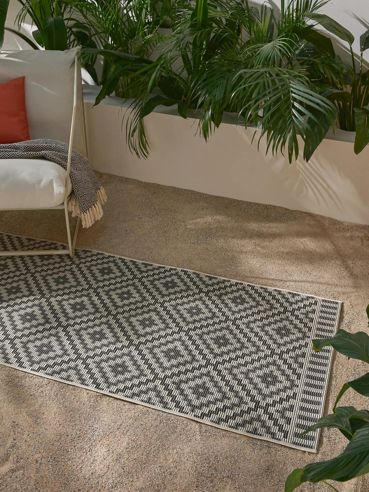 OUTDOORTEPPICH Metro Schwarz/Weiß 80x200 cm - Schwarz, Textil (80/200cm) - benuta Nest