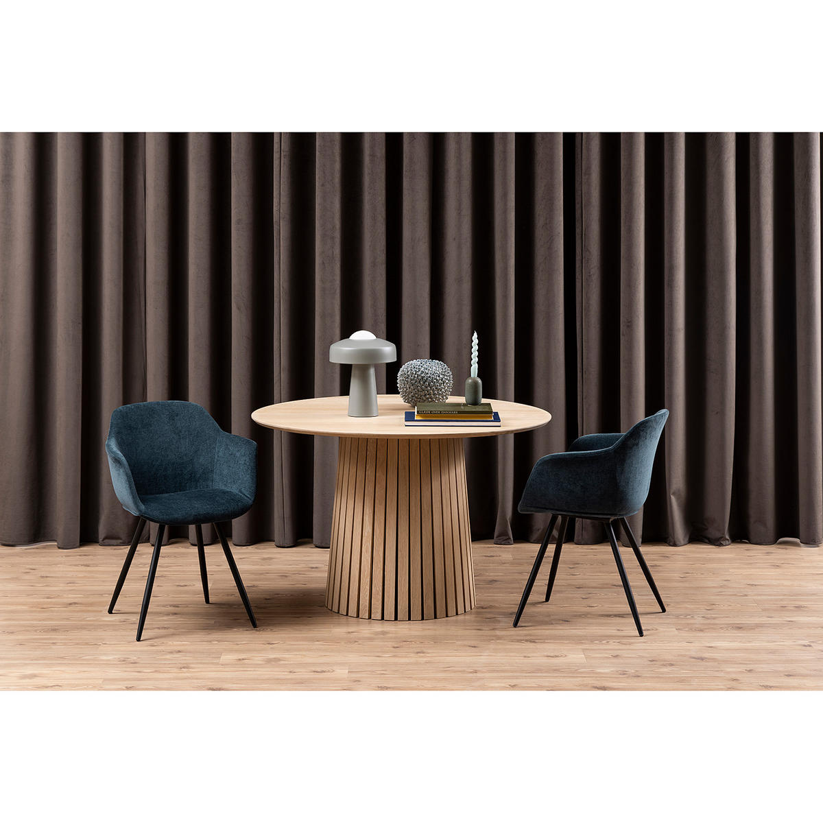 ESSTISCH - Eiche teilmassiv - Eiche Hell - Beige, Holzwerkstoff (120/120/75cm) - home24