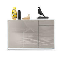 KOMODA Ben V3 Bijela mat/Pješčano siva visoki sjaj (117 x 74 x 36 cm) - boje pijeska, drvni materijal (117/74/36cm) - Vladon