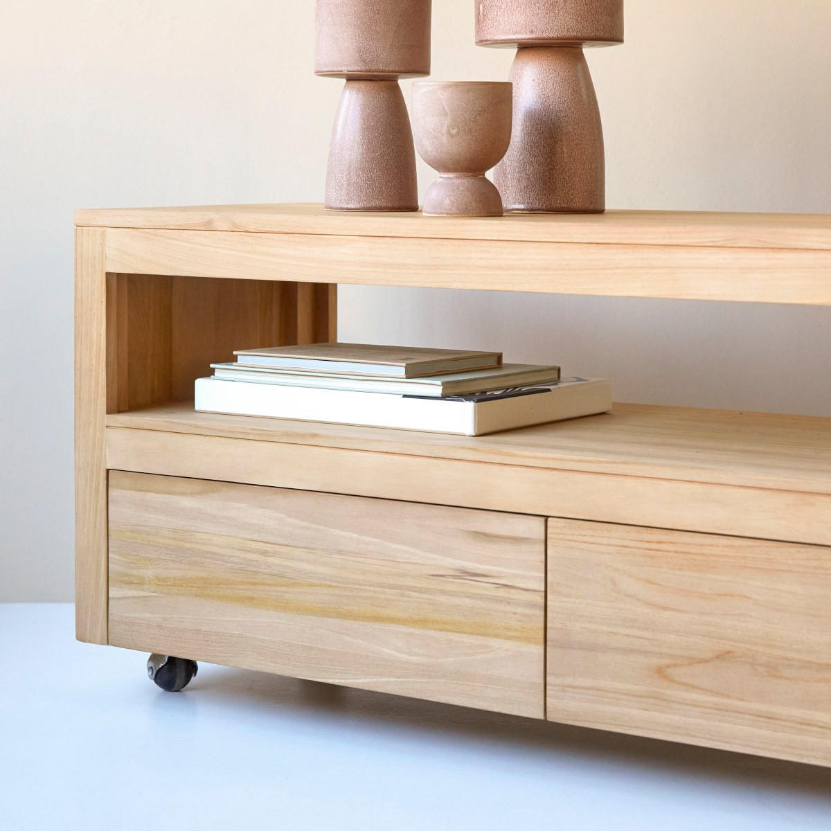 TV-SCHRANK Anoa Natur aus Teak - Naturfarben, Holz (180/55/45cm) - Tikamoon