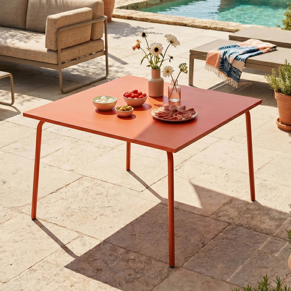 GARTENTISCH , Orangefarben - Orange, Metall (120/120/72cm) - Oviala