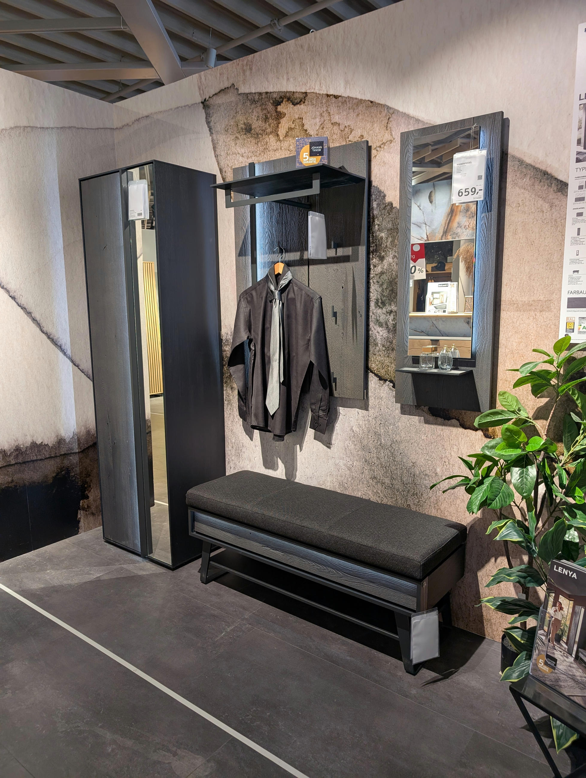 VORZIMMERSET - Johann Jakob