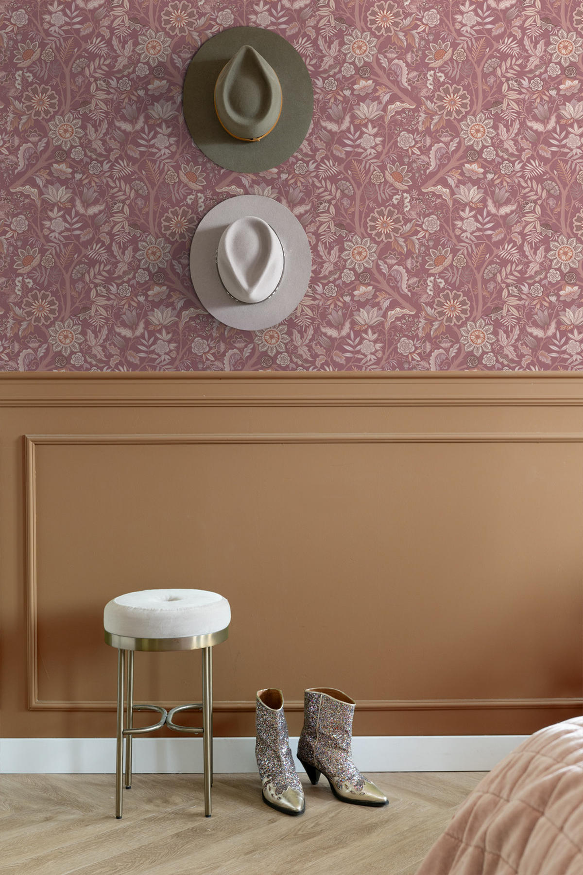 TAPETE Blumenmuster 50 x 900 cm - Lila, Papier (50/900cm) - ESTAhome
