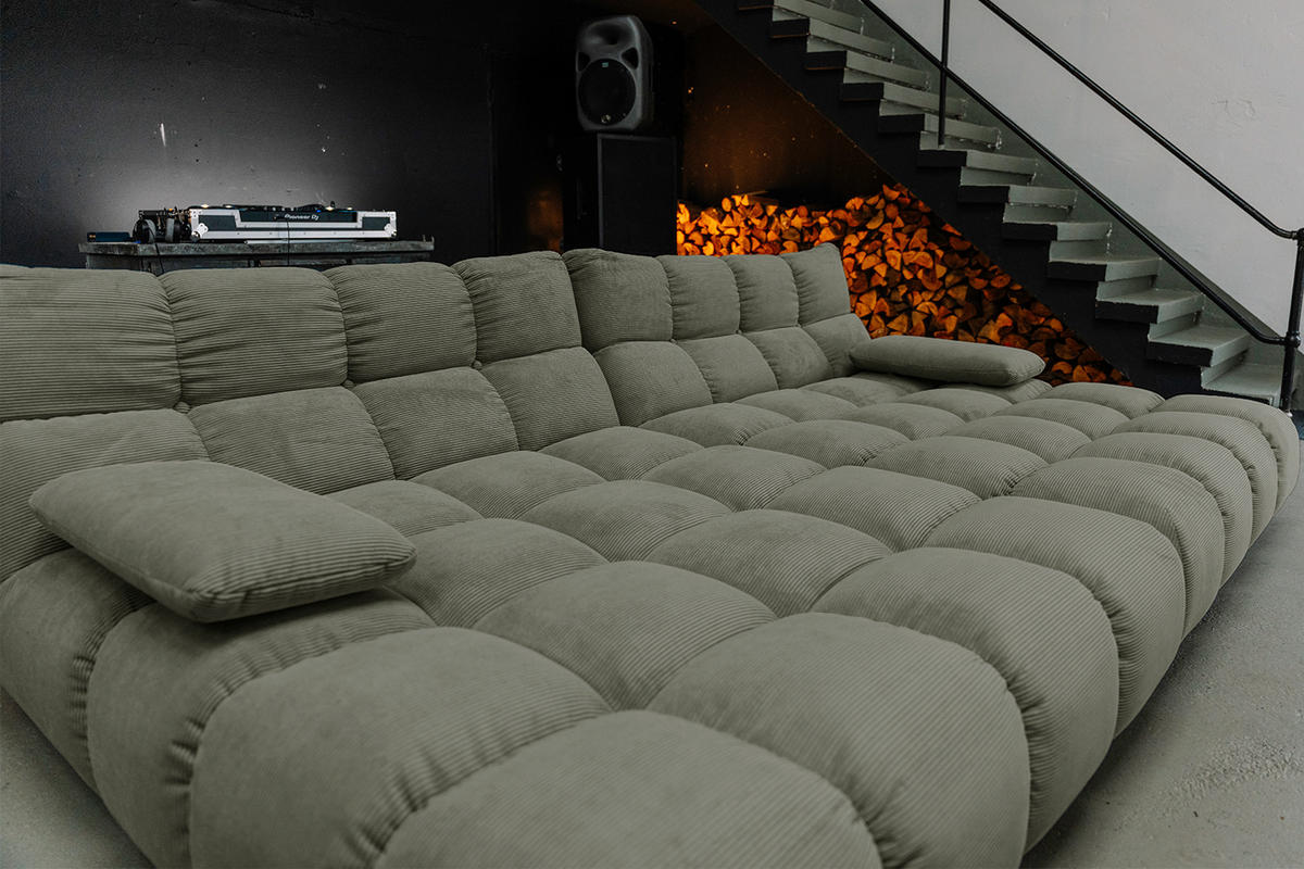 BIG SOFA VIVIEN Grün Cord - Schwarz/Olivgrün, Kunststoff/Textil (296/85/178cm) - KAWOLA