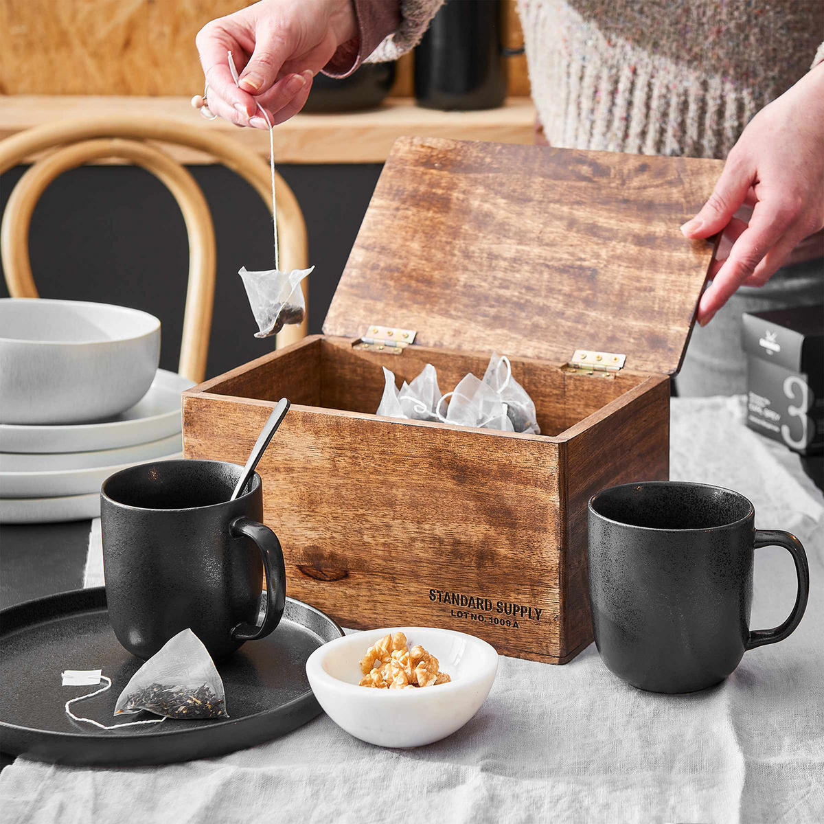 GESCHIRR-SET (16-teilig) Casa Nova - Schwarz, Keramik (27/1/27cm) - BUTLERS
