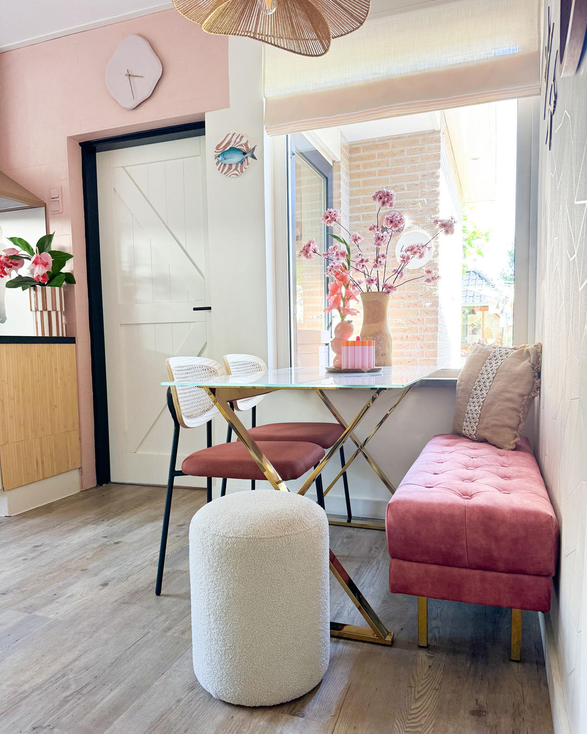 ČALOUNĚNÁ LAVICE Sametová látka Růžová Roseville - růžová, textil (117/44/40cm) - Beliani