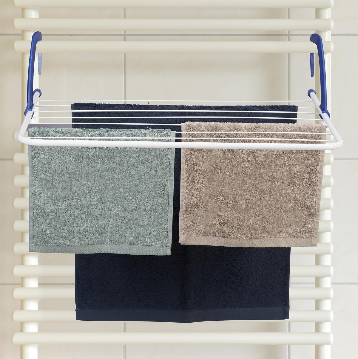 ZÁVESNÝ sušič - biela, kov/plast (64/18/70cm) - Relaxdays