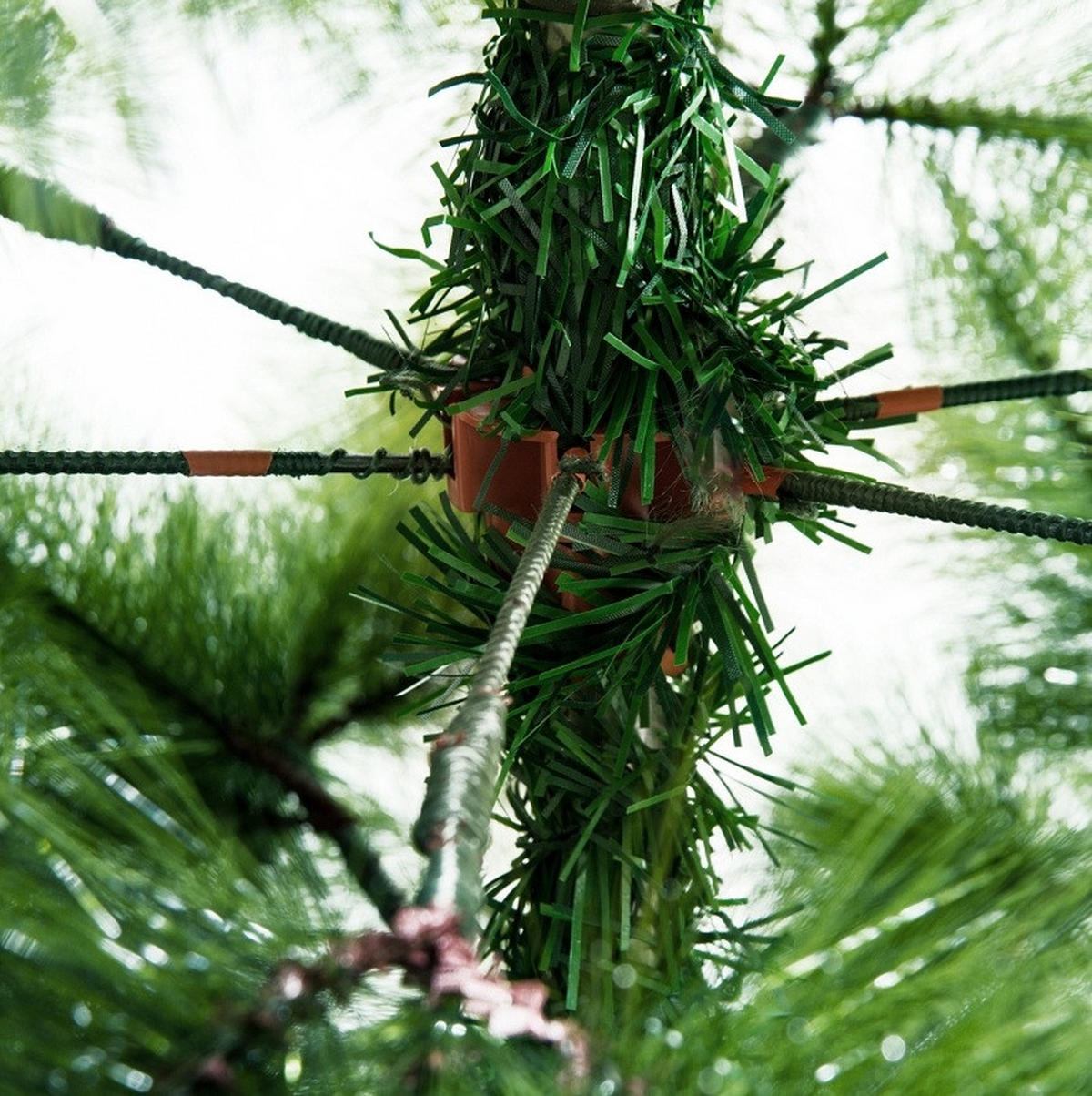 WEIHNACHTSBÄUME 90/90/210 cm grün aus Metall mit 505 Spitzen - Grün, Metall (210cm) - OKWISH