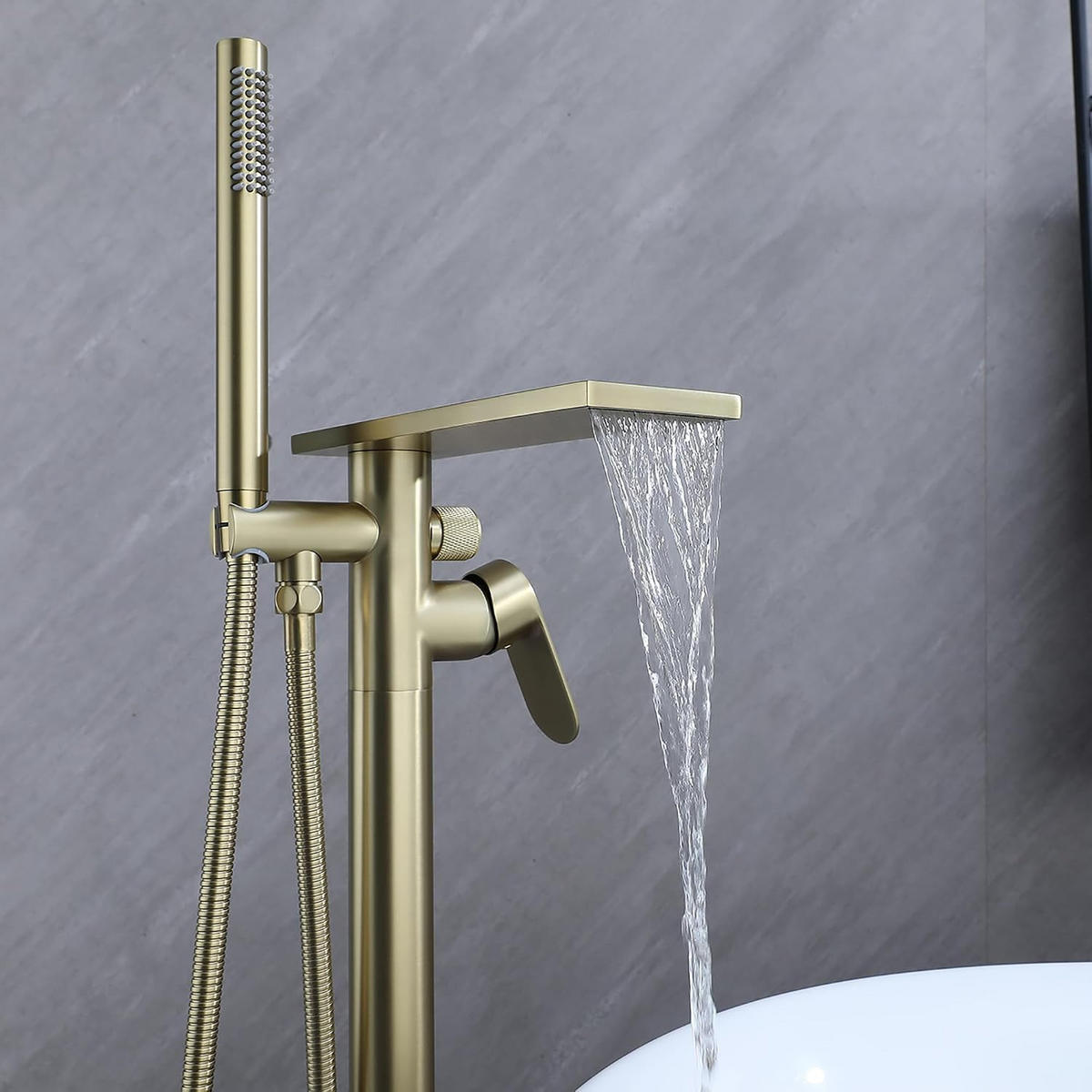 BADEWANNENARMATUR freistehend mit Handbrause, Einhebelmischer, Messing gebürstetes Gold - Goldfarben, Metall (15/95/24cm) - TVTIUO