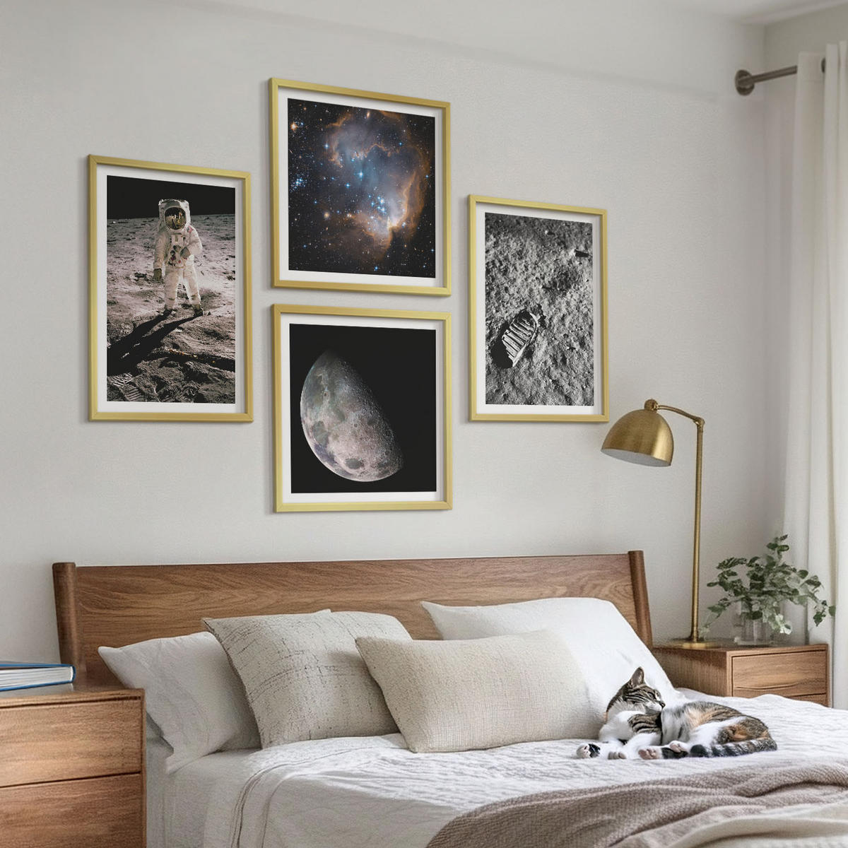 WANDBILDER 4er Set - 50x50 cm & 40x60 cm Goldrahmen - Astronautenfoto vom Mond - Goldfarben, Kunststoff (50/50cm) - ArtPrintCave