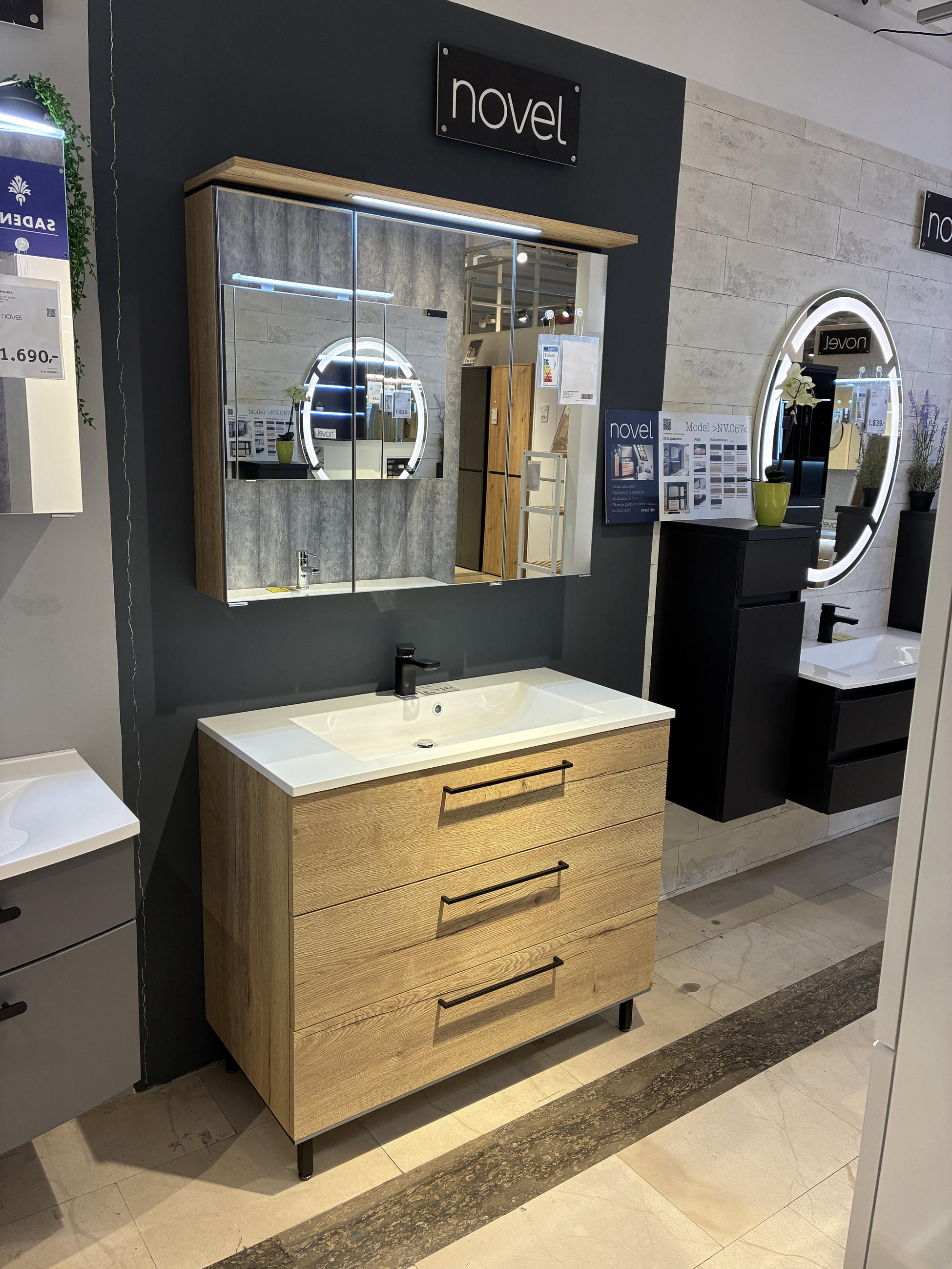 KOPALNICA QUADA 057 - Novel