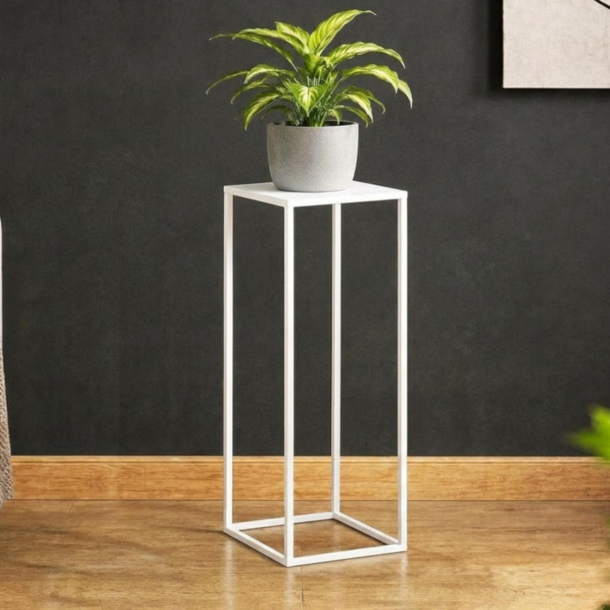 DANDIBO Blumenhocker Metall Weiß Eckig 70 cm Blumenständer Beistelltisch 96482 L Blumensäule Modern Pflanzenständer Pflanzenhocker - Weiß, Metall (28/70/28cm) - DanDiBo